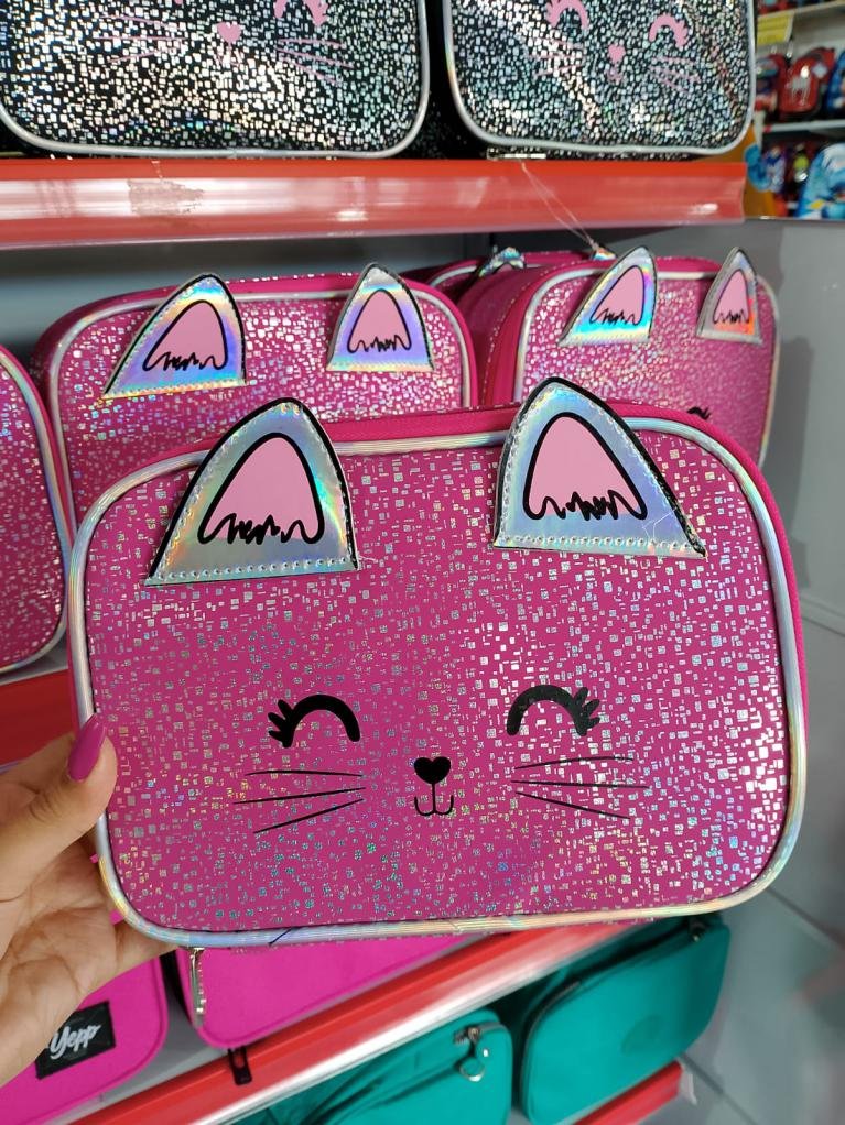 Lancheira infantil rosa de gatinho em Vilhena