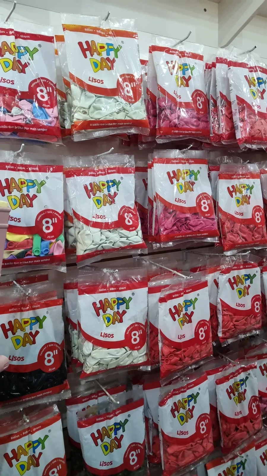 Baloes 8 polegadas coloridos em pacotes na Papelaria Popular em Vilhena
